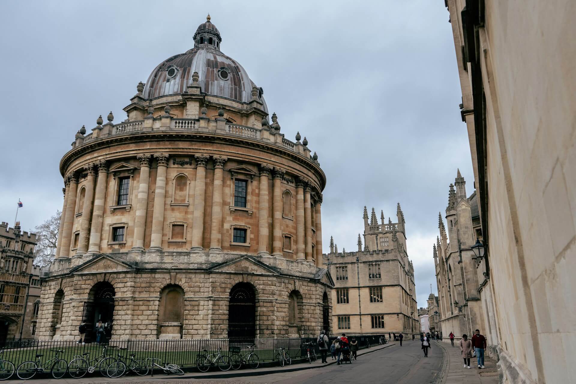 an image of bodleian library in oxford for oxford healthcare staffing